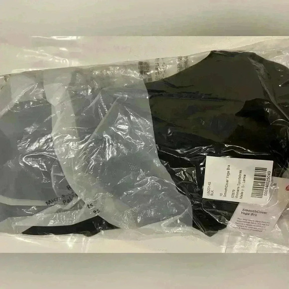 Lululemon🍋- SmoothCover Yoga Bra *Light Support, B/C Cup - Picture 4 of 4